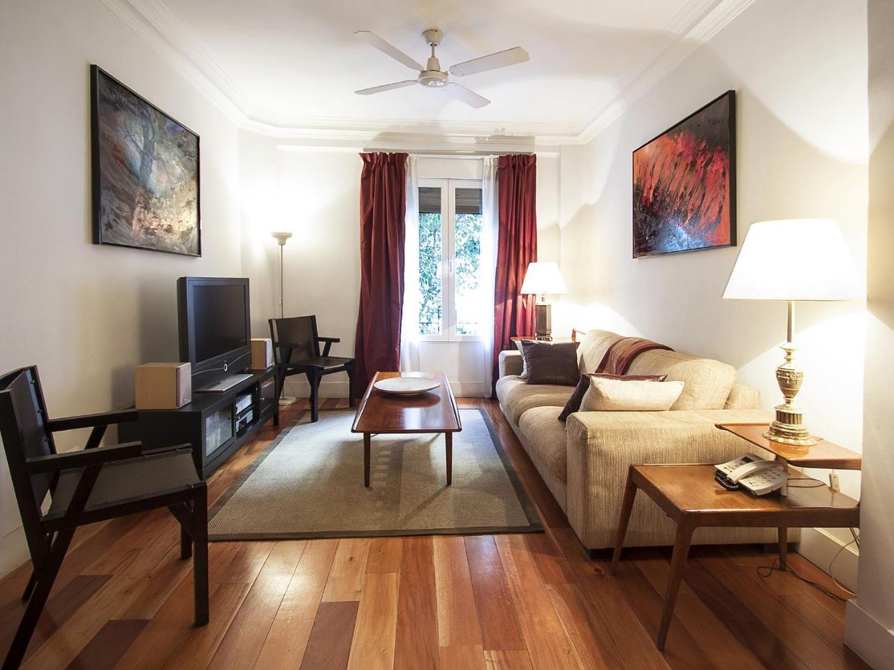 General Pardinas, 82 Apartment *